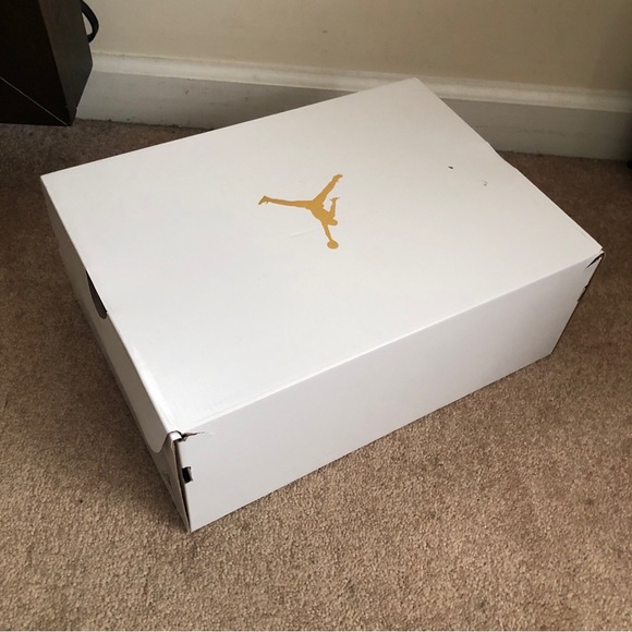 Jordan Retro 4 “Rasta” - Picture 11 of 12